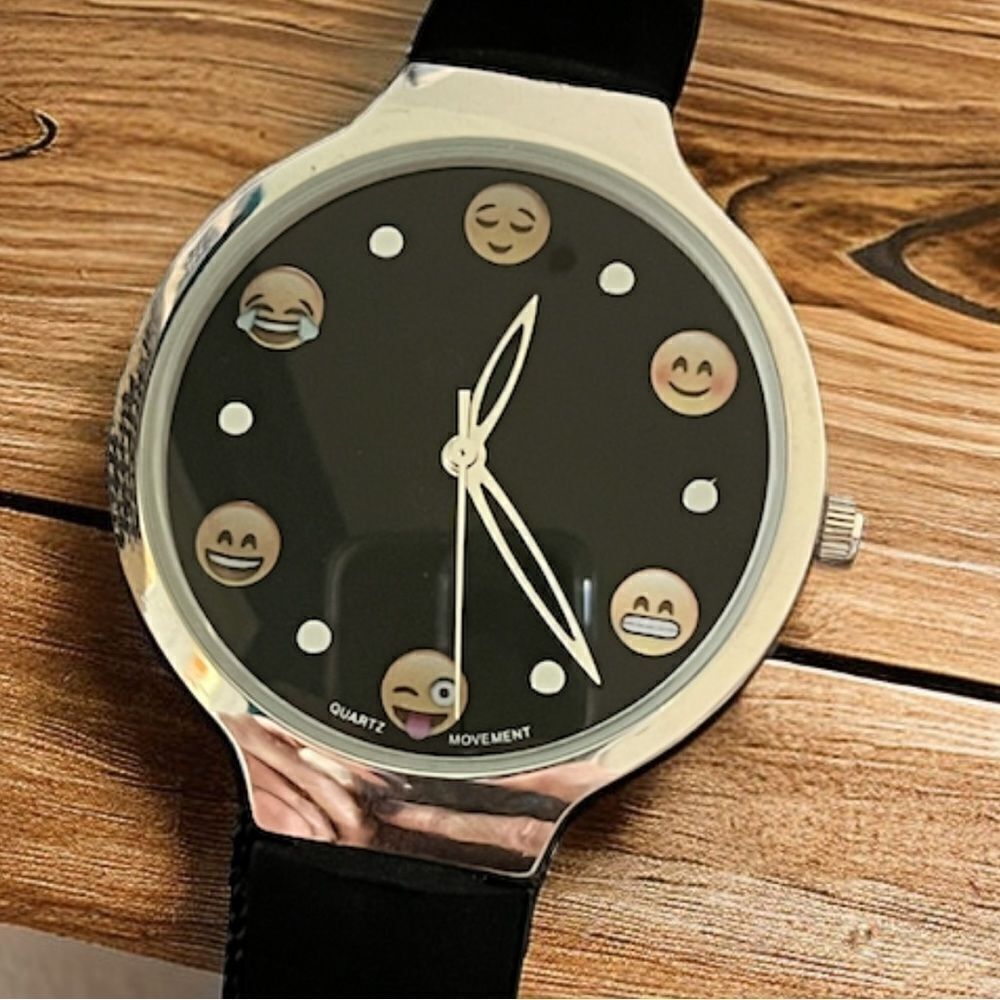 Adorable Emoji Fashion Watch - Picture 1 of 2
